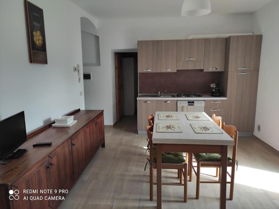 Chilometro 29 Terra Apartment Dervio Bagian luar foto